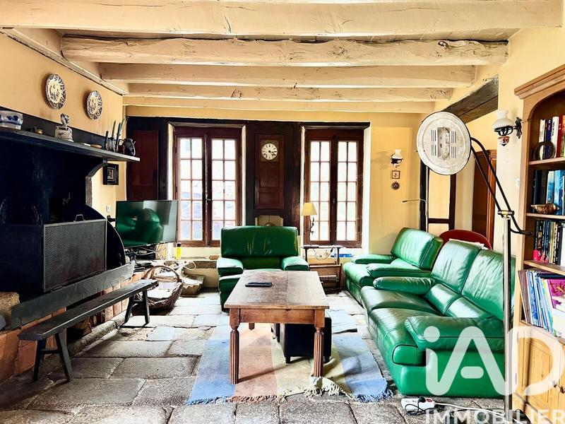 Maison - 208 m² - 9 pièces