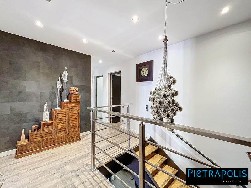 Duplex - 149 m² - 5 pièces