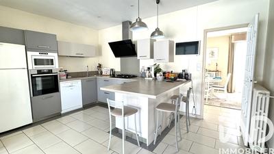 Maison - 184 m² - 6 pièces