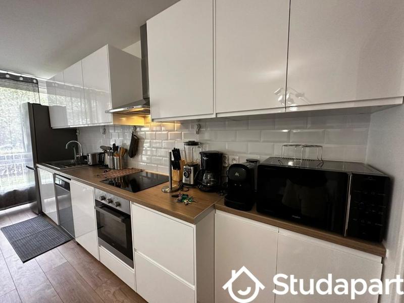 Chambre - 11 m² - 1 pièce