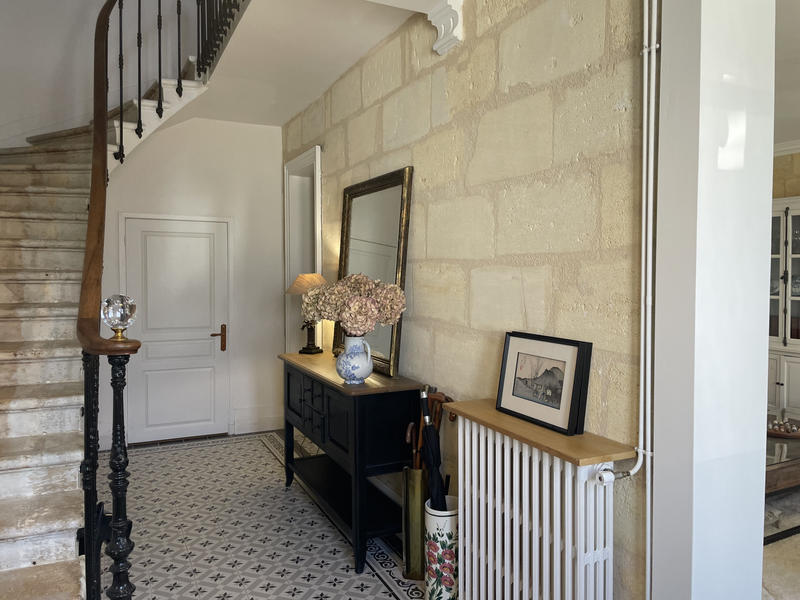 Maison - 230 m² - 7 pièces