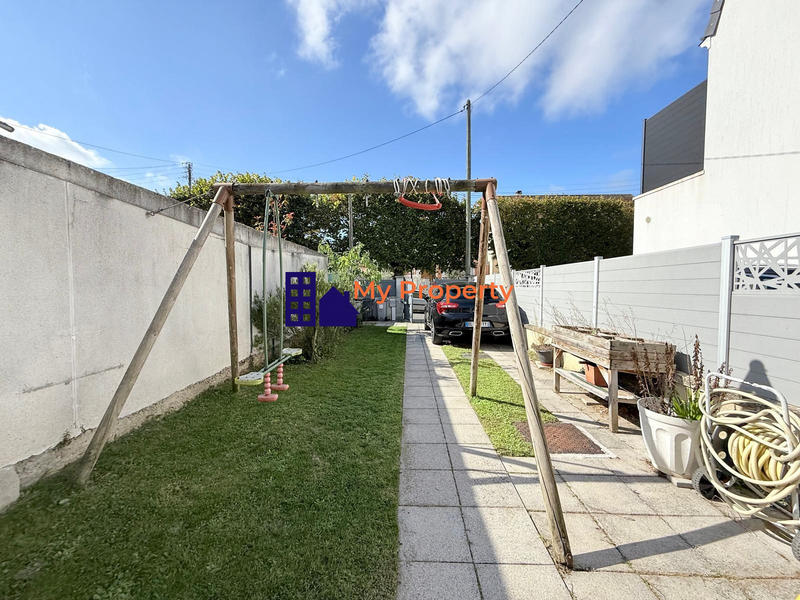 Maison - 98 m² - 6 pièces