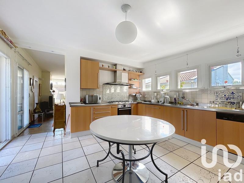 Maison - 189 m² - 6 pièces