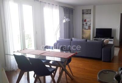 Appartement - 95 m² - 4 pièces