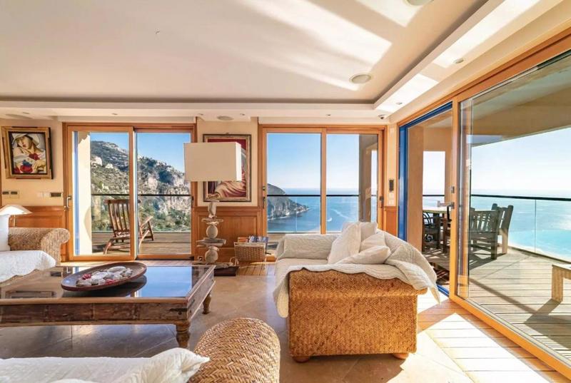 Maison - 162 m² - 8 pièces