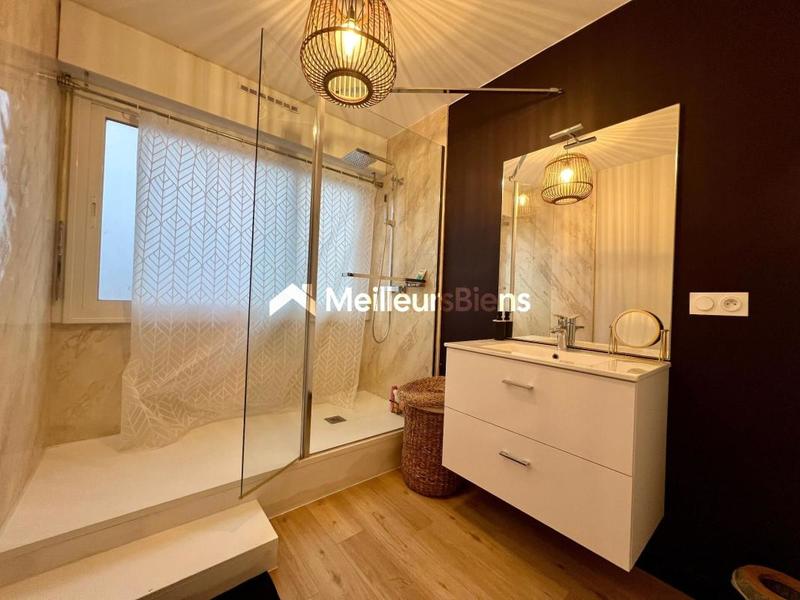 Appartement - 84 m² - 5 pièces