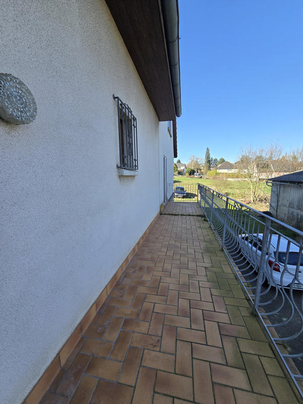 Maison - 185 m² - 8 pièces