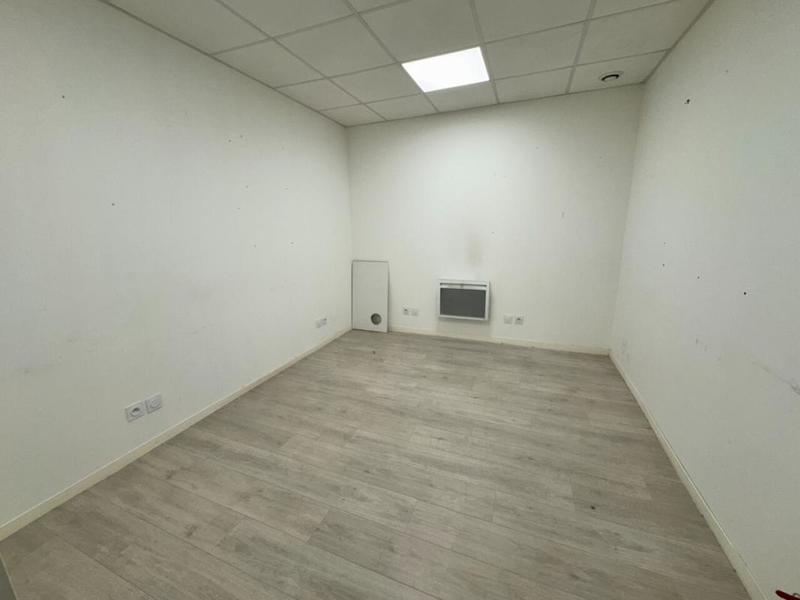 Local commercial - 167 m² - 1 pièce