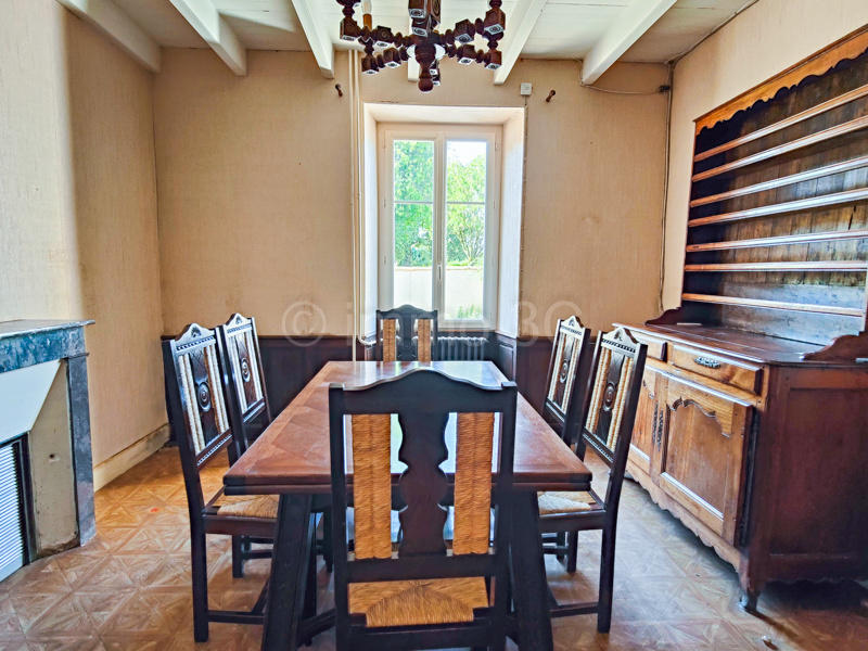 Maison de village - 194 m² - 10 pièces