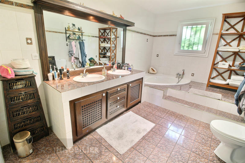 Villa - 177 m² - 5 pièces