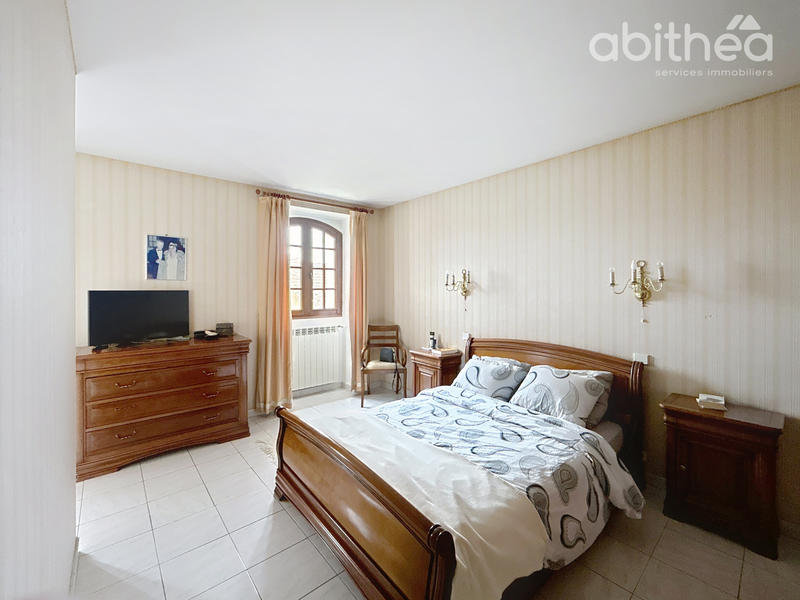 Maison - 137 m² - 6 pièces