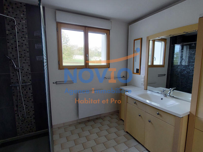 Maison - 286 m² - 9 pièces