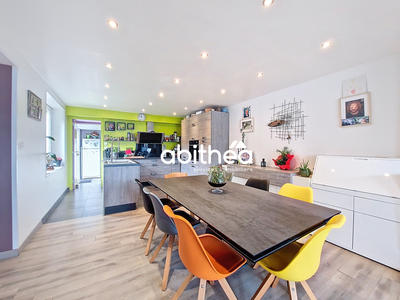 Maison - 162 m² - 6 pièces