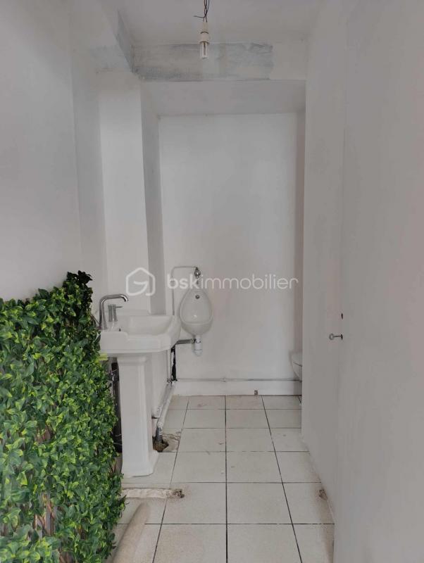 Immeuble - 85 m² - 5 pièces