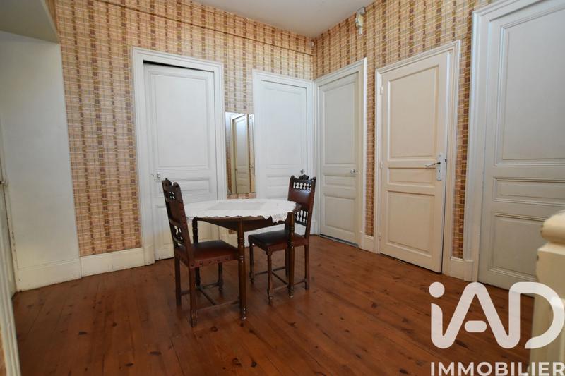 Maison - 209 m² - 11 pièces