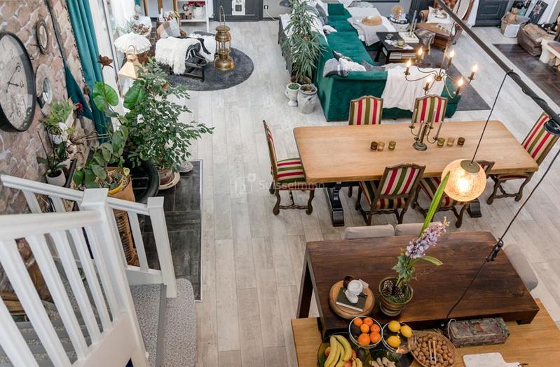 Loft - 199 m² - 6 pièces