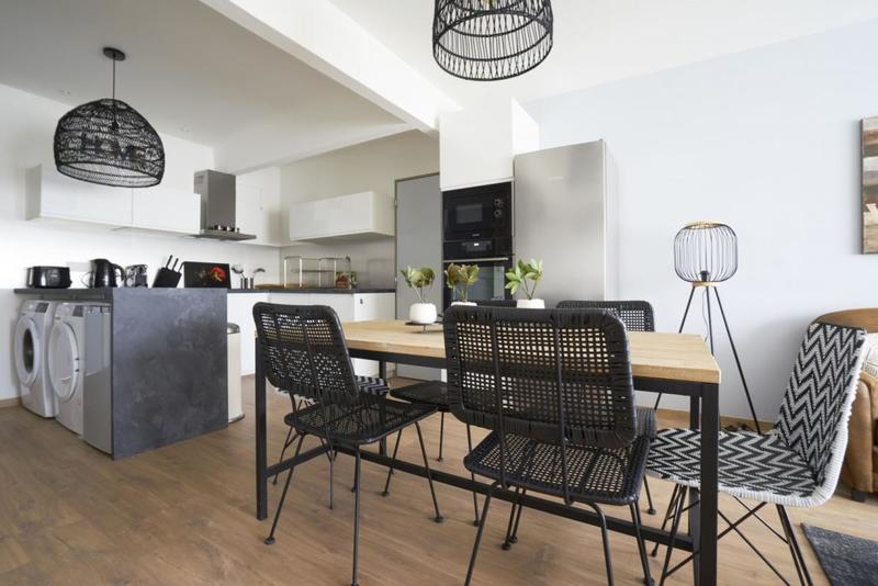 Appartement - 97 m² - 6 pièces