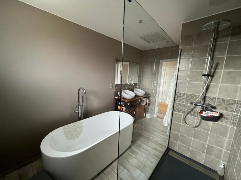 Maison - 159 m² - 7 pièces