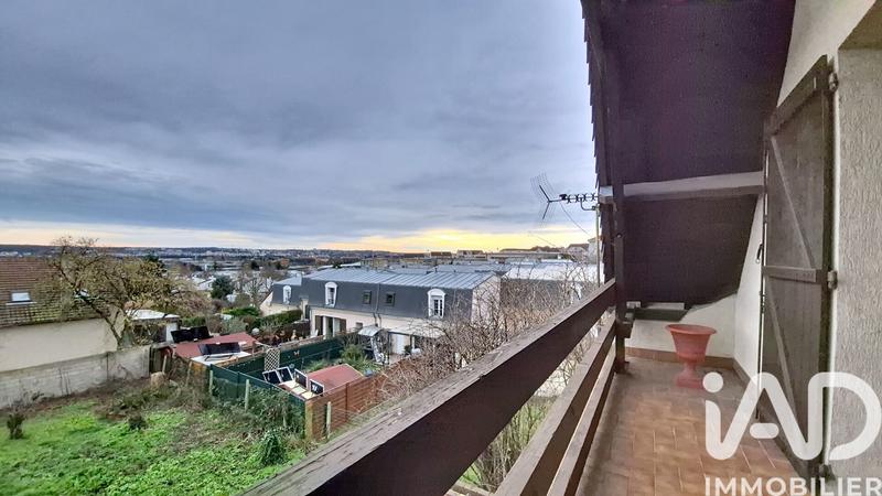 Maison - 174 m² - 7 pièces