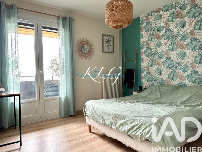 Appartement - 82 m² - 4 pièces