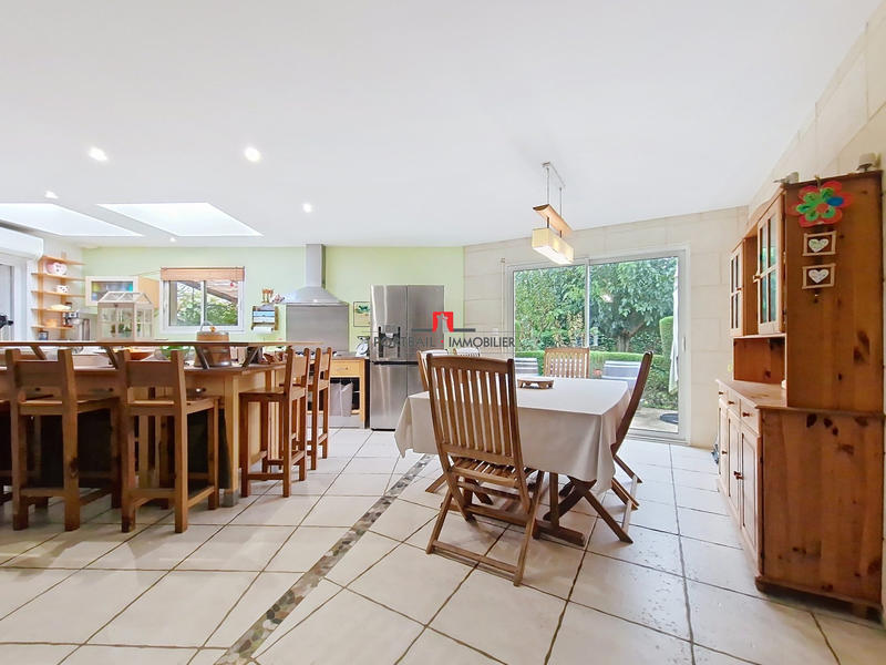 Maison - 98 m² - 4 pièces