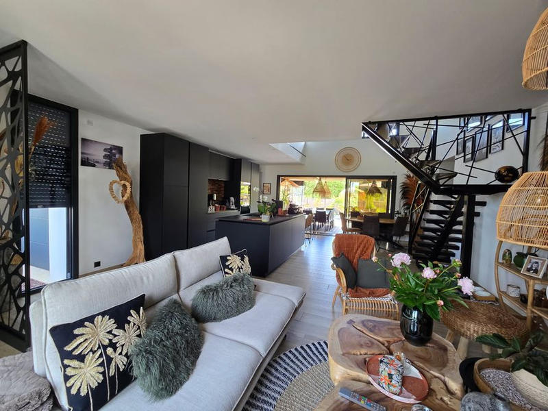 Maison - 122 m² - 5 pièces