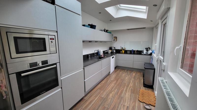 Maison - 236 m² - 10 pièces