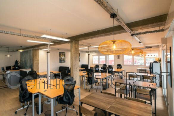 Local commercial - 143 m²