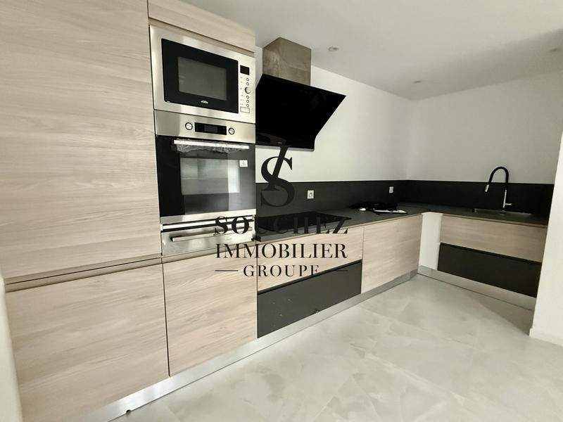 Maison - 121 m² - 5 pièces