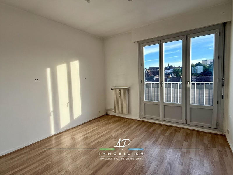 Appartement - 93 m² - 4 pièces