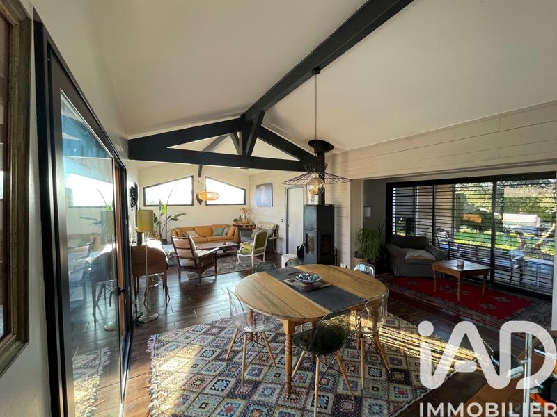 Maison - 168 m² - 6 pièces