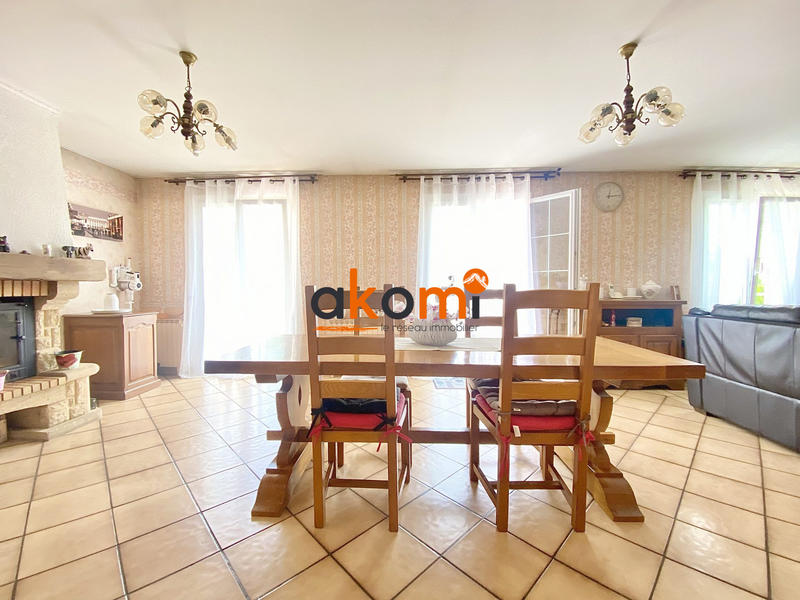 Maison - 95 m² - 5 pièces