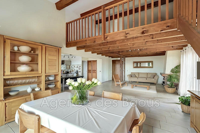 Maison - 191 m² - 6 pièces