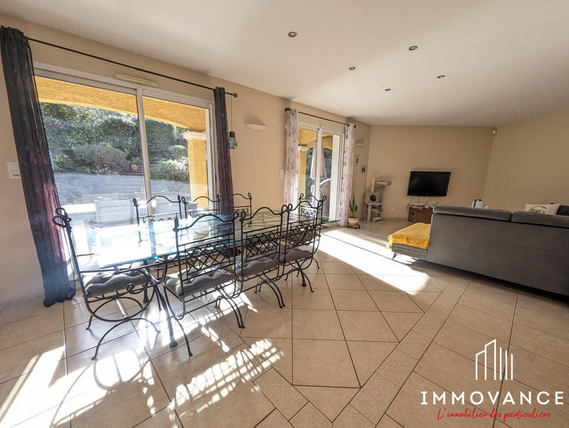 Maison - 138 m² - 5 pièces