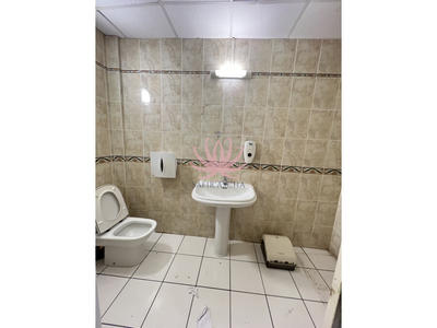 Local commercial - 156 m² - 2 pièces