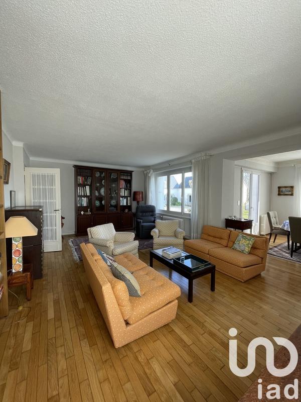 Maison - 281 m² - 11 pièces