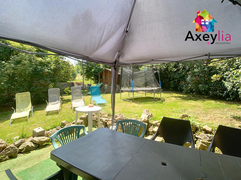 Maison - 257 m² - 7 pièces