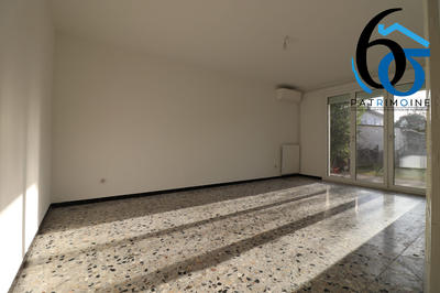 Maison - 102 m² - 4 pièces