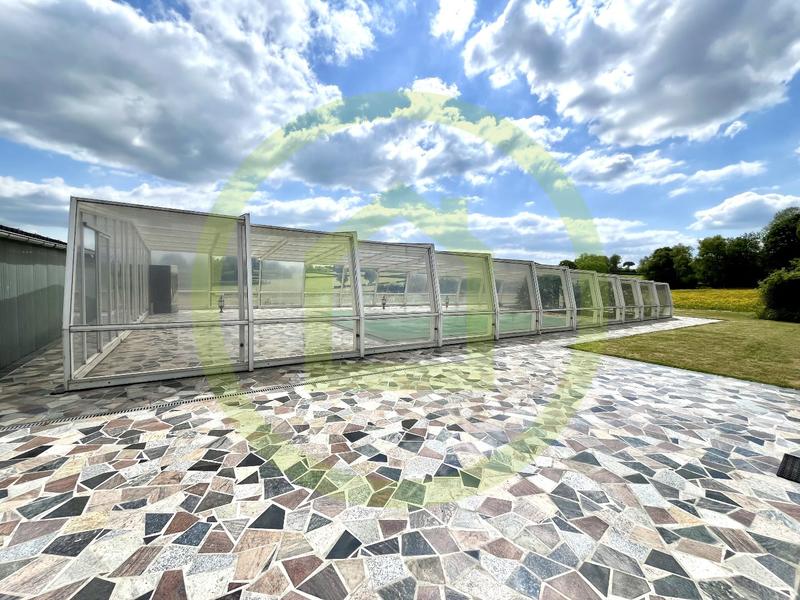 Maison - 376 m² - 7 pièces