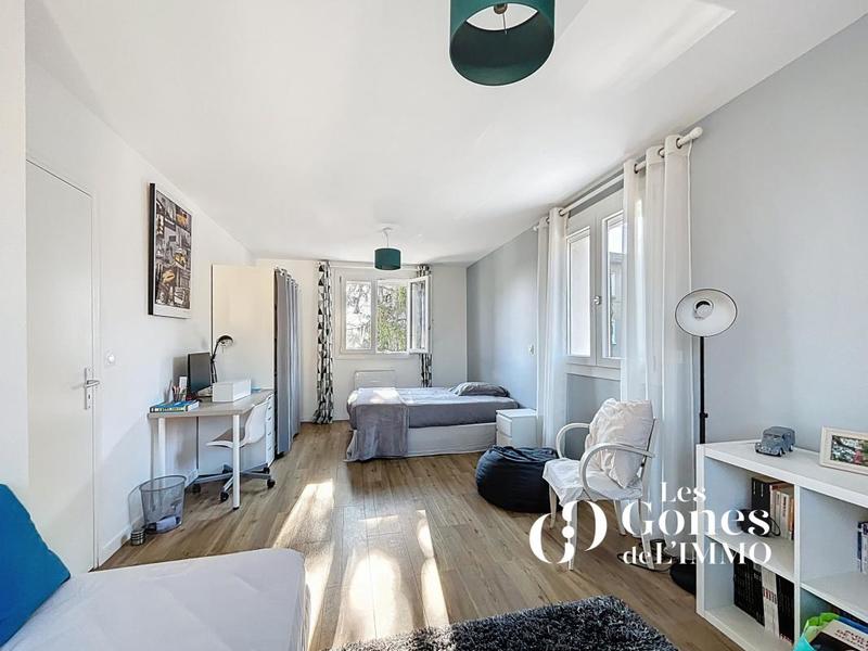 Maison - 196 m² - 6 pièces