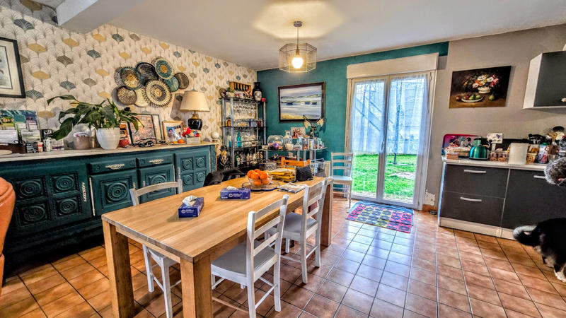 Maison - 96 m² - 5 pièces