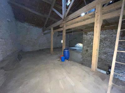 Maison - 8 502 m² - 3 pièces