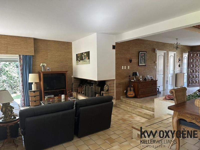 Maison - 185 m² - 6 pièces