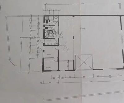 Local d'activités - 250 m² - 5 pièces