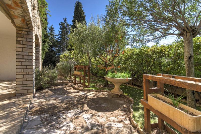 Maison - 146 m² - 8 pièces