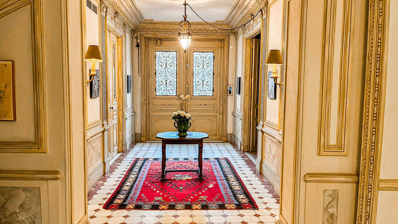 Demeure - 565 m² - 14 pièces