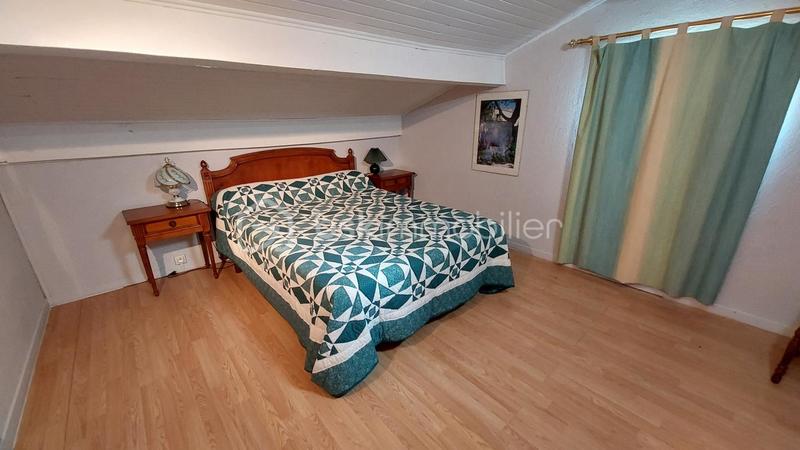 Maison - 235 m² - 8 pièces