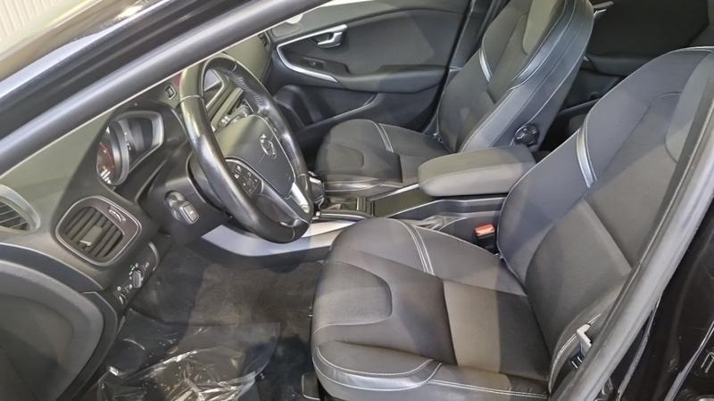 Volvo V40 Cross Country D2 120 Geartronic 6 Summum