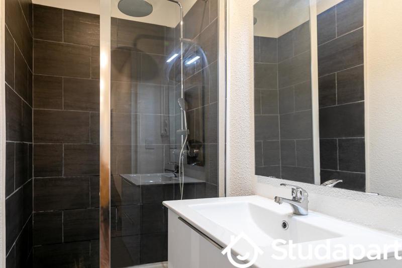 Appartement - 102 m² - 5 pièces