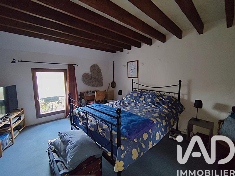 Maison - 240 m² - 8 pièces